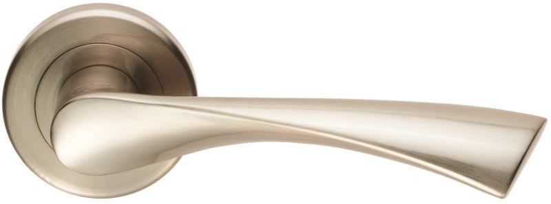 SEROZZETTA VENTI LEVER HANDLES ON ROUND ROSE PREPACK SATIN NICKEL SZR020SN/RP