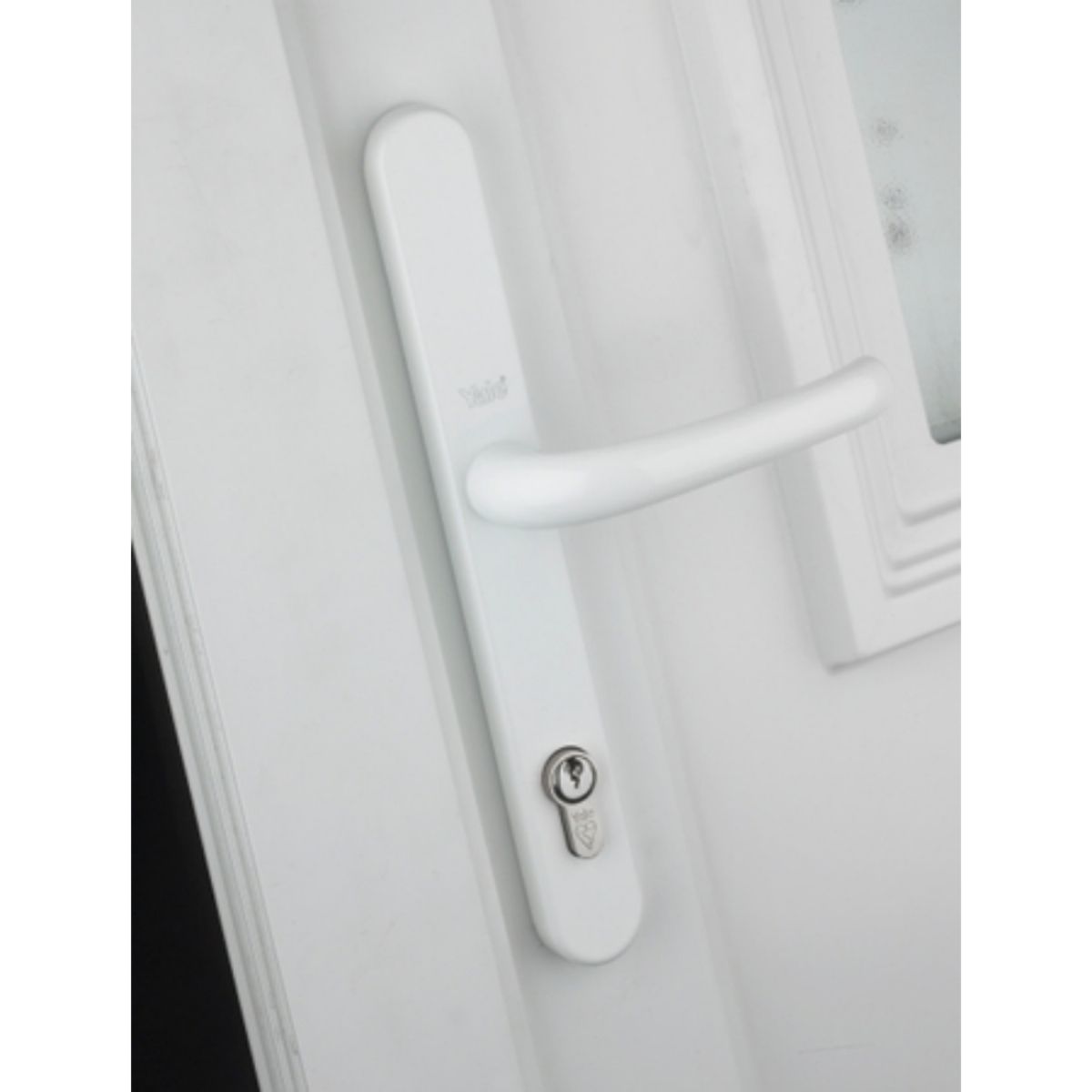 YALE PVCU UNIVERSAL REPLACEMENT DOOR HANDLE WHITE P-PVC-RH-WH