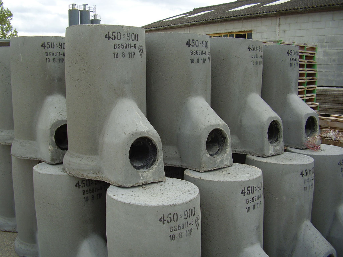 CPM CONCRETE T/O PCC ROAD GULLY & ADAPTOR 450 x 1050 x 150mm G4510S