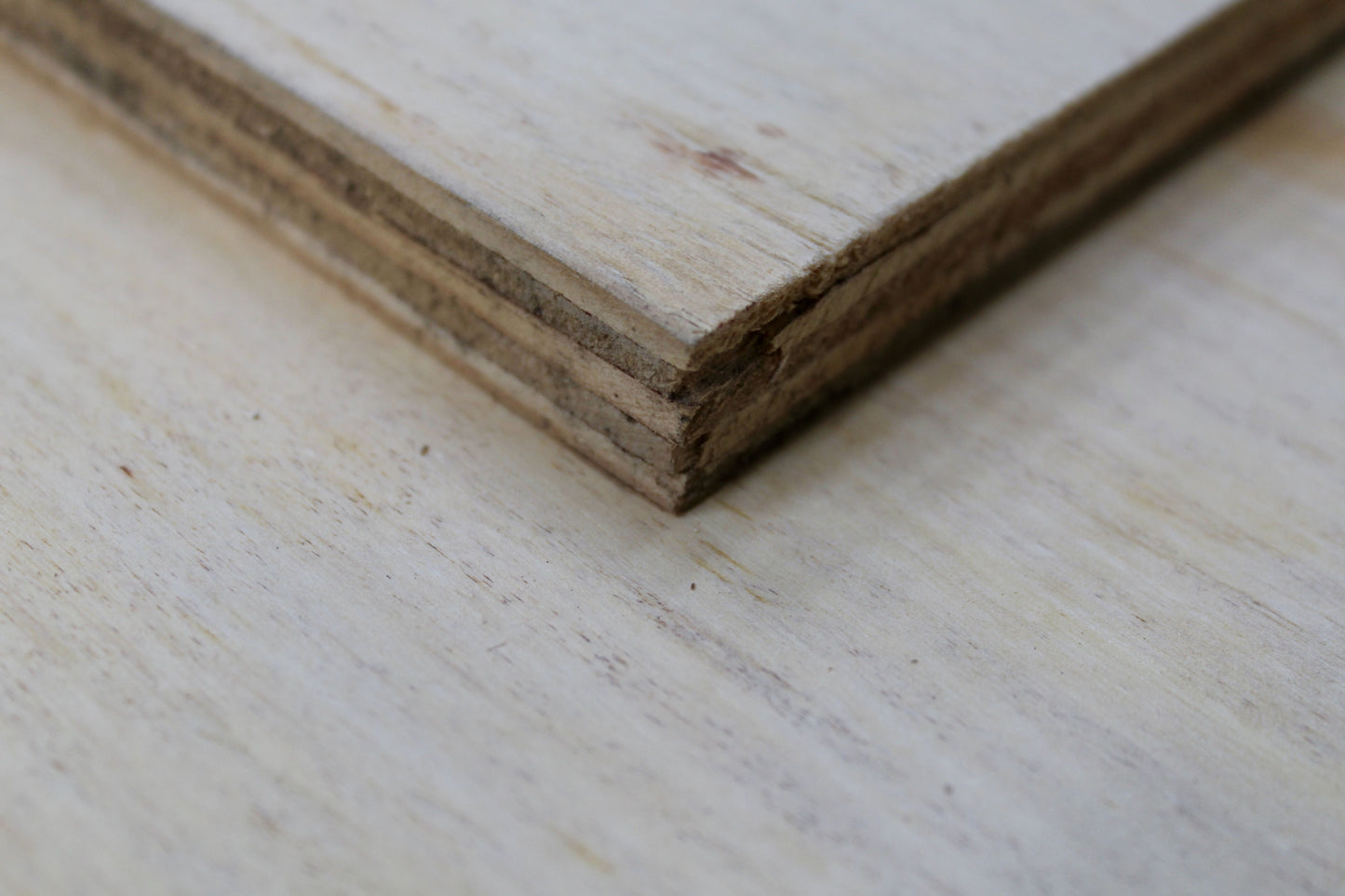 GRA 2440 x 1220 x 18mm ELLIOTTIS C+/C PLYWOOD EN636/2 CE2+ FSC