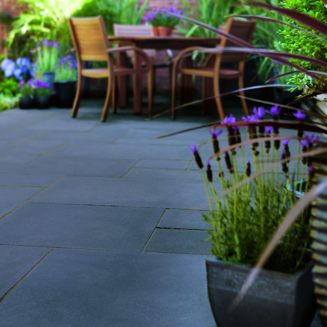BRADSTONE NATURAL LIMESTONE PAVING 900 x 600 x 22mm BLUE-BLACK 22720