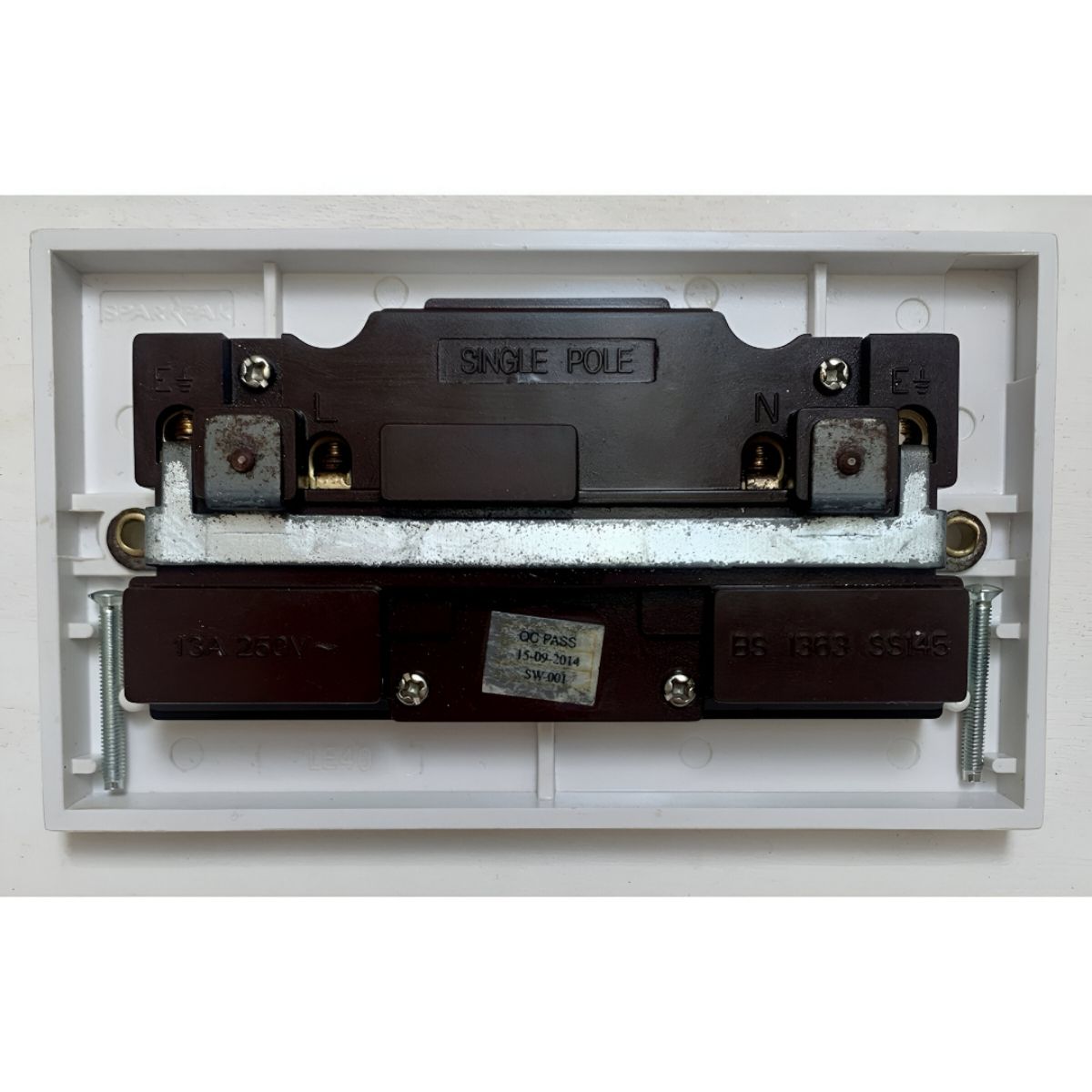 SPARKPAK E40 2-GANG FLUSH SWITCH SOCKET PREPACK