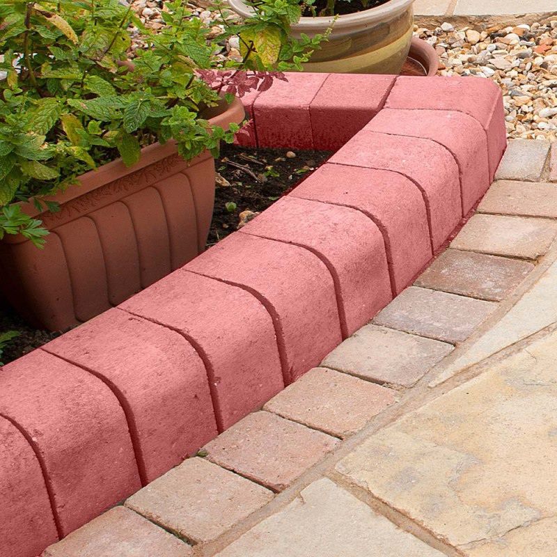 BRETT HIGH KERB CORNER HALF BATTERED 150 x 150 x 200mm RED HCHBRD