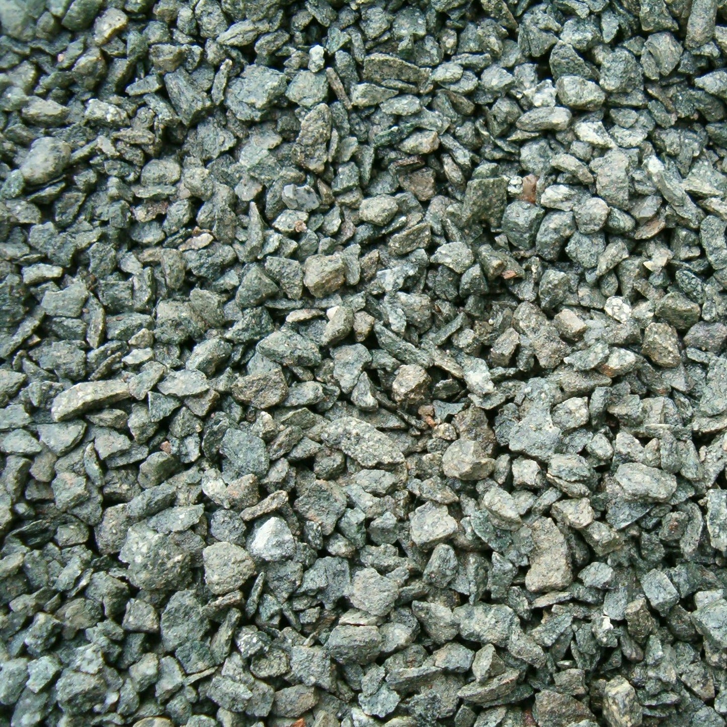 14mm Green Granite Chippings Bulk Bag (800kg)