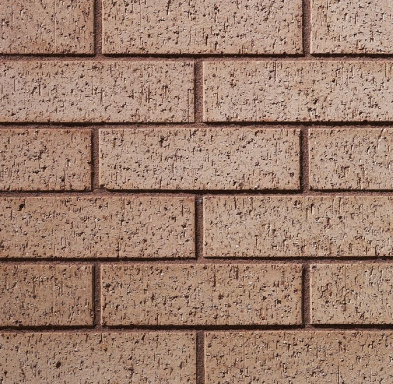 Carlton Buff Dragwire Brick (Denton Type) 65mm