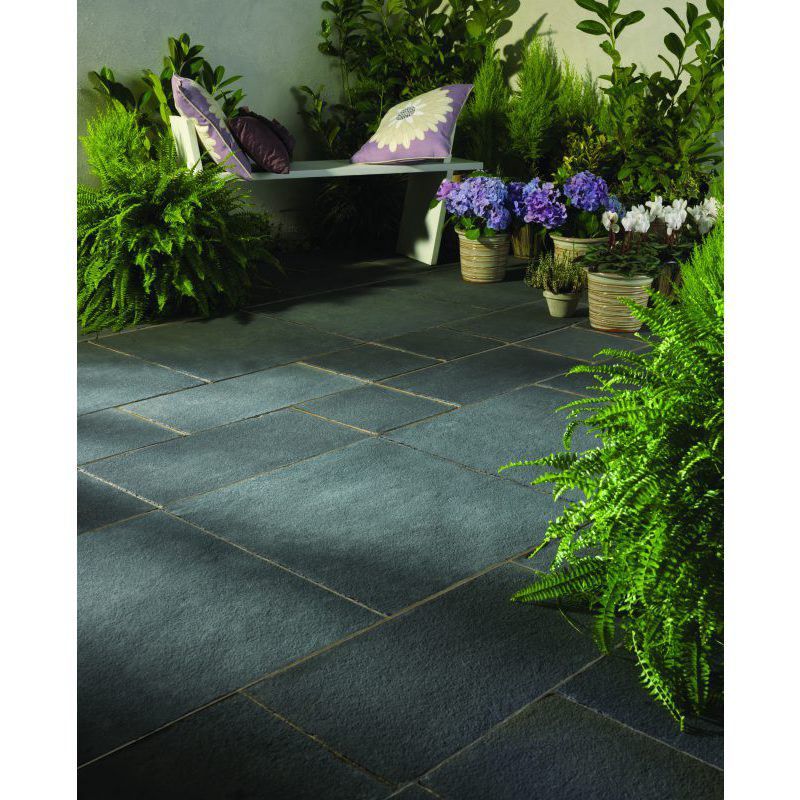 BRADSTONE NATURAL LIMESTONE PAVING PATIO KIT 15.3m2 BLUE-BLACK 05073
