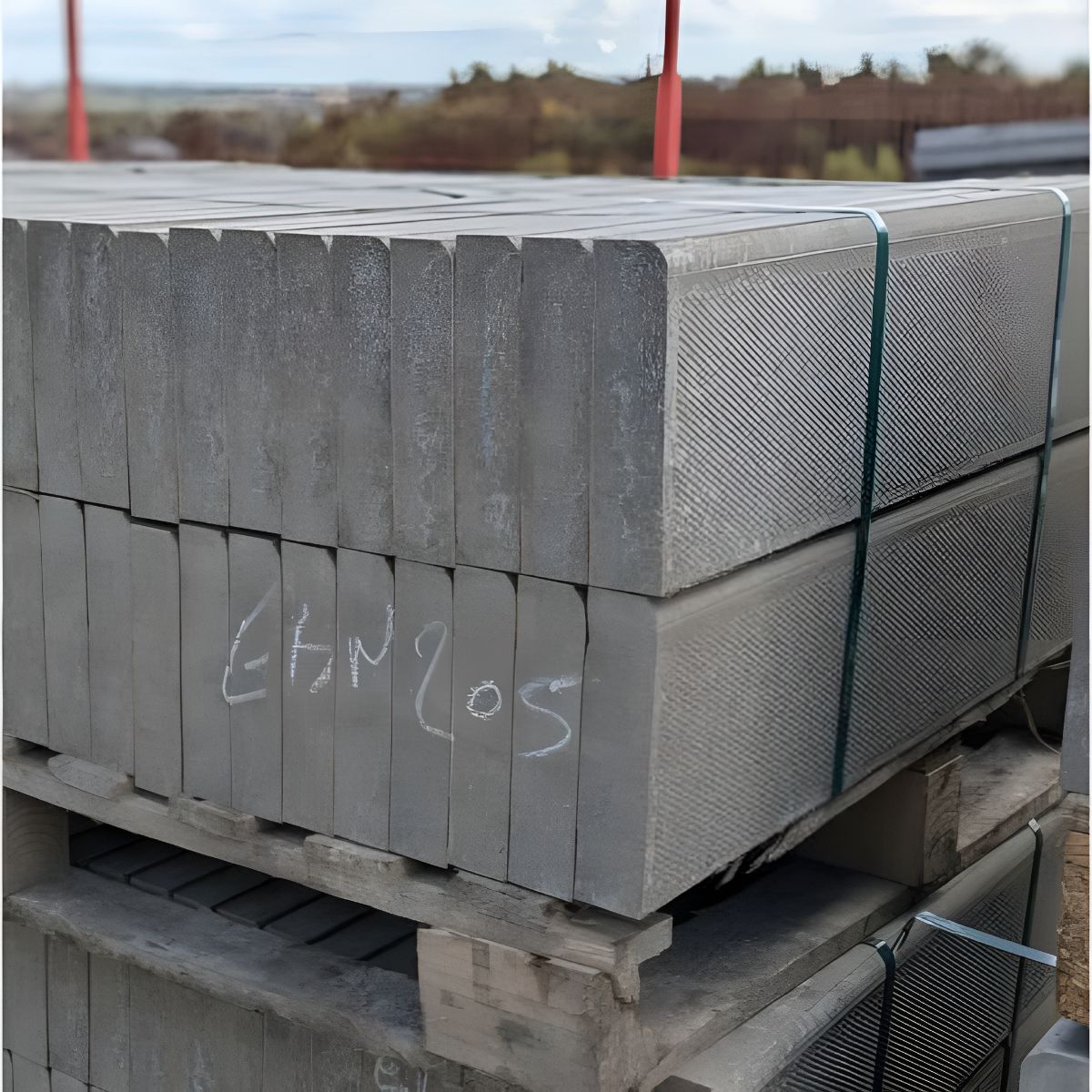 EATON PATH EDGING 205 x 50 x 915mm BULLNOSE