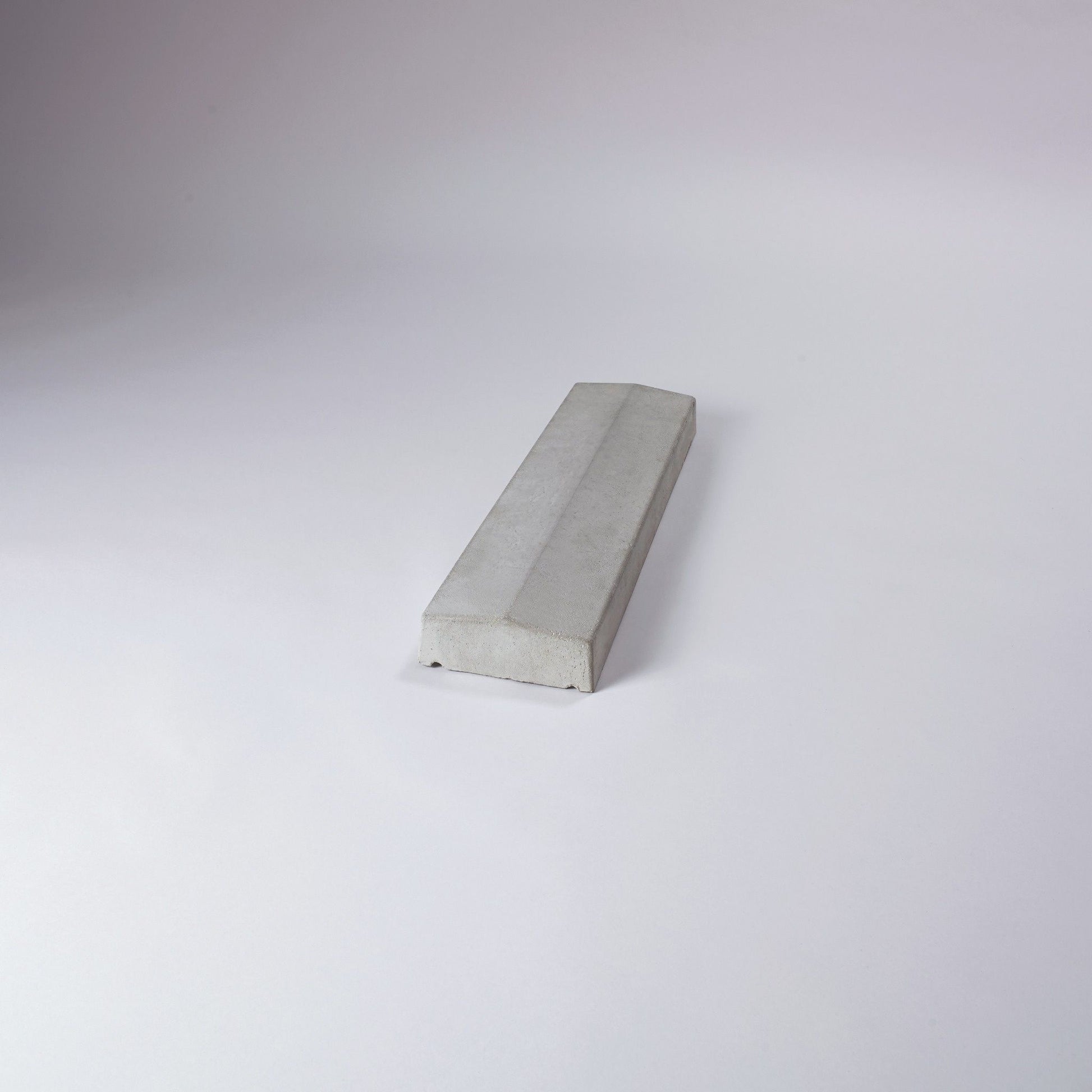 Supreme Saddle Back Concrete Coping Twice Weathered 355 x 610mm 14 x 24"COP126