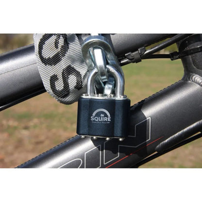 SQUIRE LAMINATED PADLOCK INCLUDING CHAIN 51 x 915mm 3936