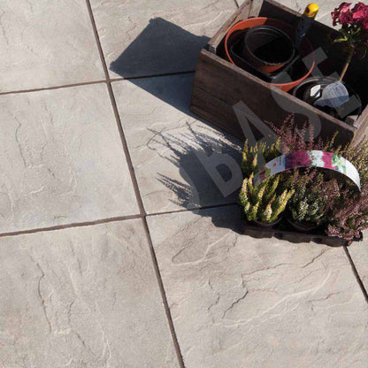 BRADSTONE PEAK RIVEN (UTILITY) PAVING 450 x 450 x 32mm NATURAL 03635