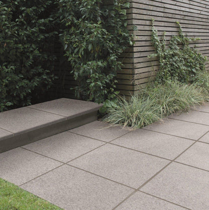 BRADSTONE NATURAL GRANITE PAVING 300 x 300 x 25mm SILVER GREY 66566