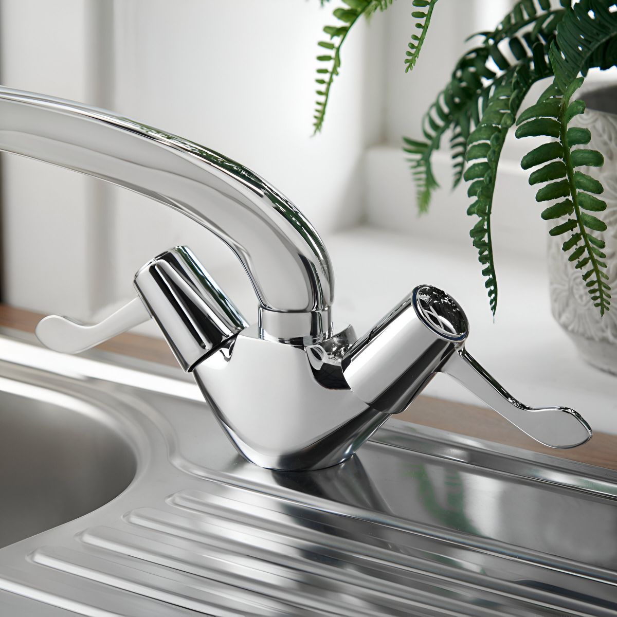 DEVA VL104 VITALITY LEVER MONOBLOC SINK MIXER