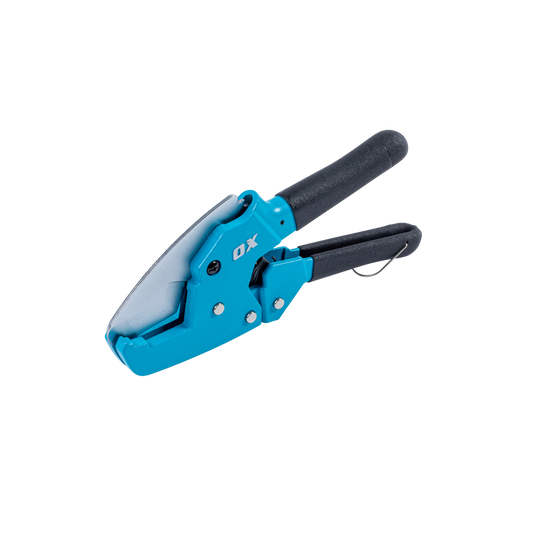 OX-P449542 PRO PVC PIPE CUTTER 16-42mm