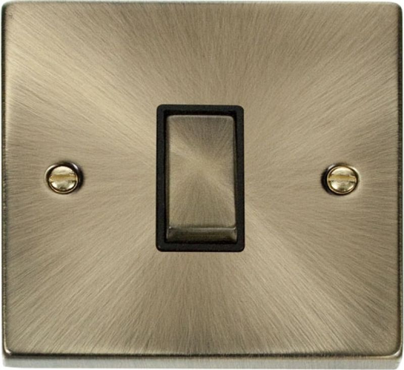 CLICK VPAB425BK INGOT 10A INT SW ANT BRASS