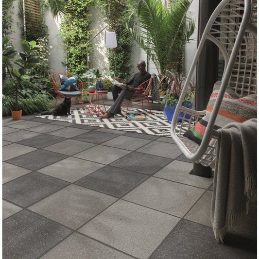 BRADSTONE PANACHE PAVING 450 x 450 x 40mm SILVER GREY 20461