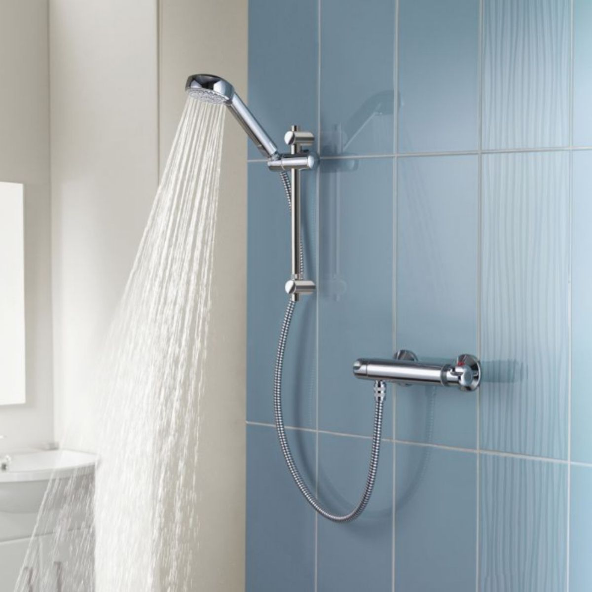 AQUALISA W004843 MIDAS 100 BATH/SHOWER MIXER C/W ADJUSTABLE HEIGHT HEAD HP/COMBI CHROME