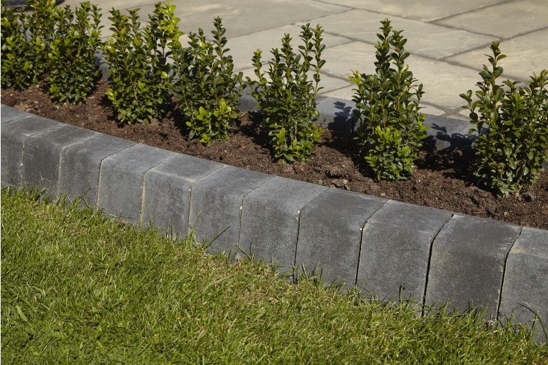 BRETT HIGH KERB 150 x 100 x 200mm CHARCOAL (CLIFFE & POOLE) HK99CL