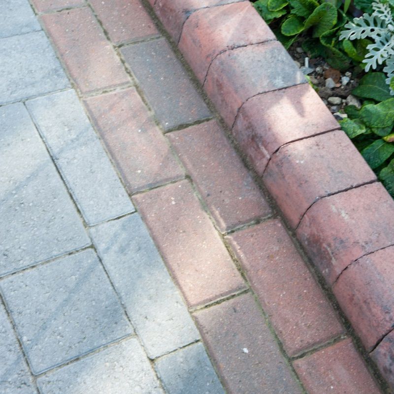 BRETT DRIVESTYLE KERB CORNER BULL NOSE 125 x 125 x 125mm BRINDLE DCBNBR