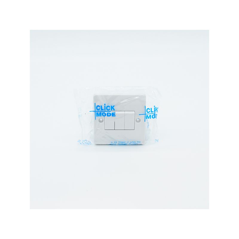 CLICK CMA013 3-GANG 2 WAY PLATE SWITCH 10a