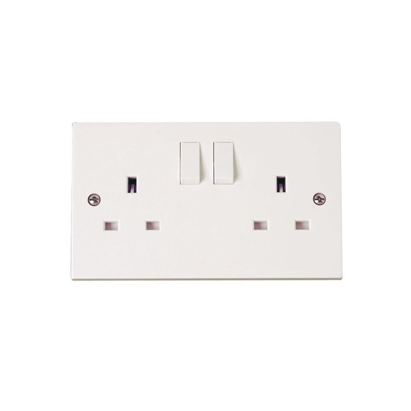 CLICK PRW036 SWITCHED SOCKET 2GANG 13A WHITE