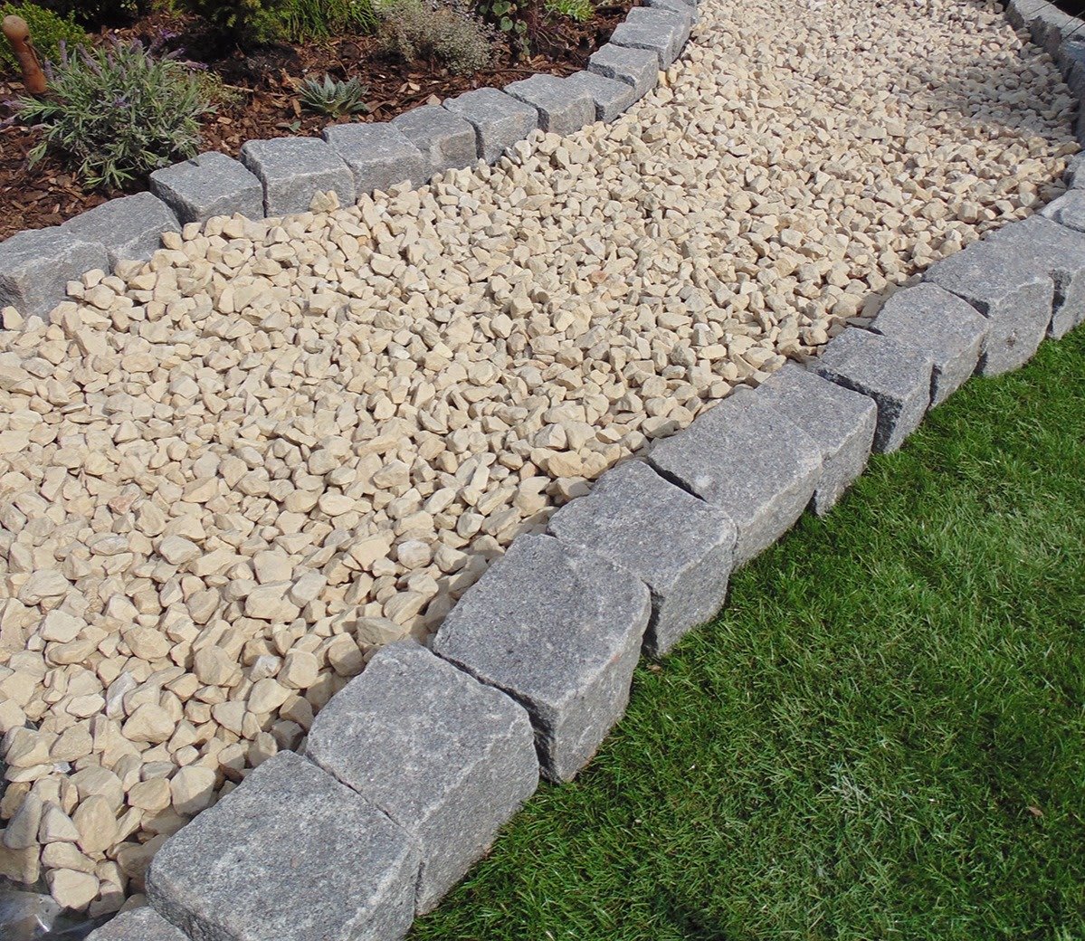 Buff Cotswold Chippings Bag (20kg)