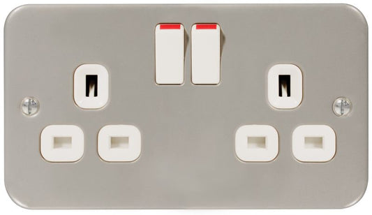 NEXUS MC522 2-GANG SOCKET SWITCHED METAL CLAD 13a
