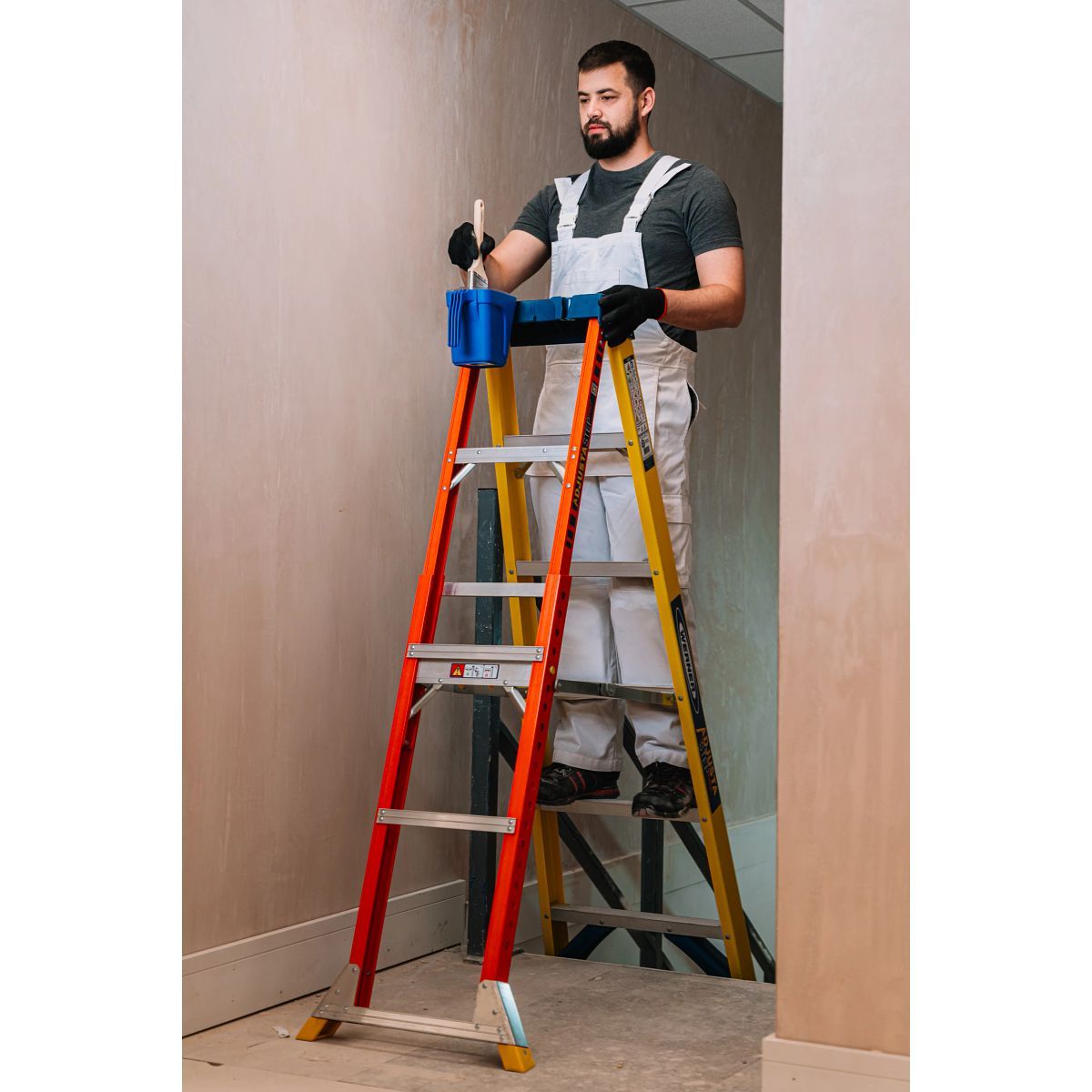 WERNER ADJUSTASTEP FIBREGLASS STEPLADDER 6 TREAD 75074