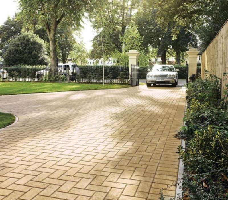 BRADSTONE DRIVEWAY PAVIOUR 200 x 100 x 50mm BUFF 03331