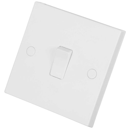 BG 900 Series 10A 1 Gang 1 Way Light Switch White