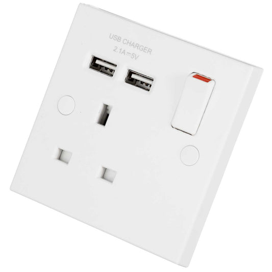 BG 900 Series 13A 1 Gang Switched Socket with Twin USB Outlets White