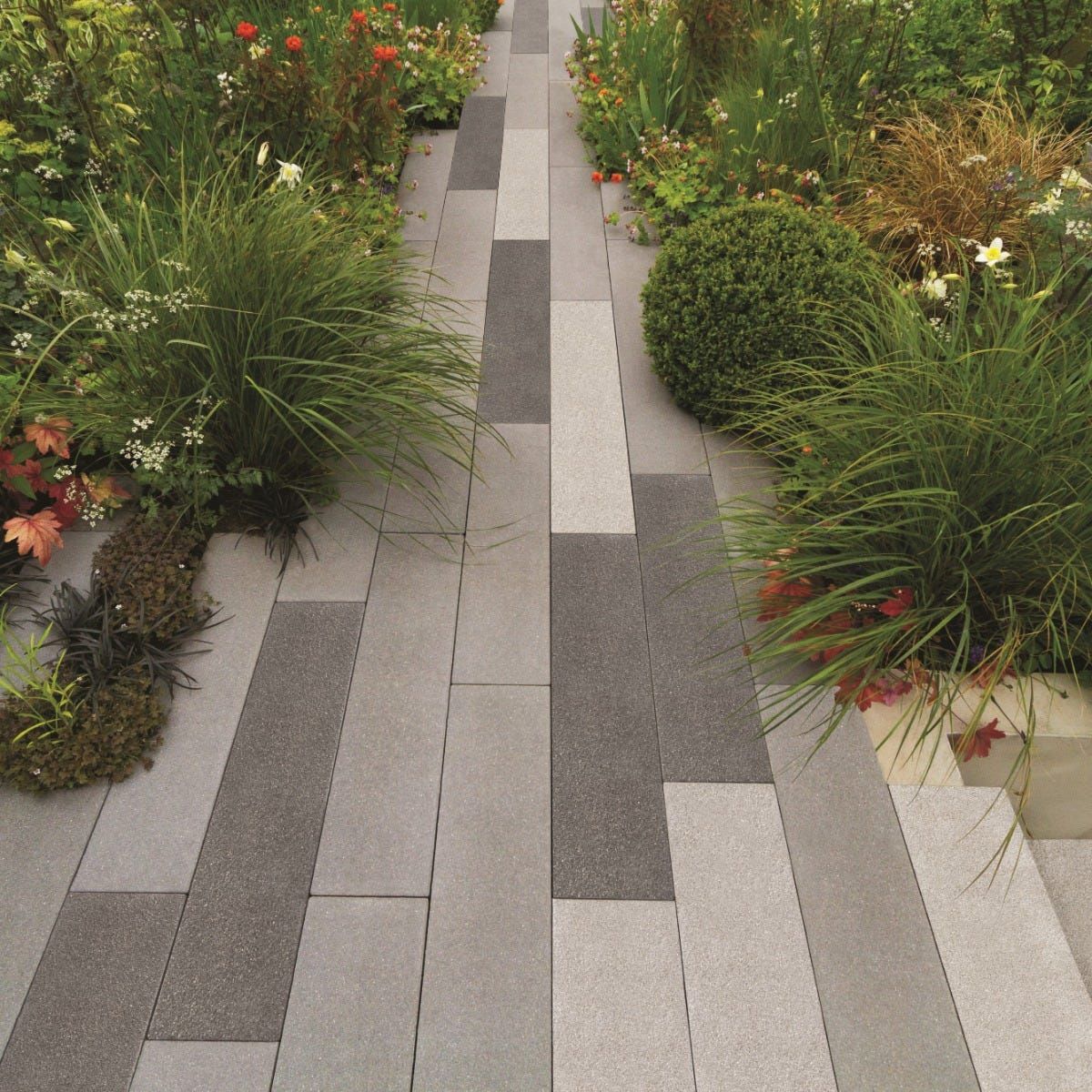 BRADSTONE STONEMASTER PAVING 800 x 200 x 80mm LIGHT GREY WASHED 47128