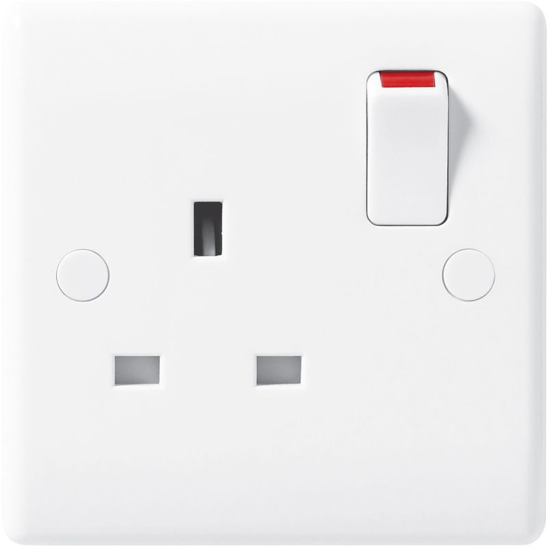 NEXUS 821DP MOULDED 1-GANG 2-POLE SWITCHED SOCKET 13a  WHITE