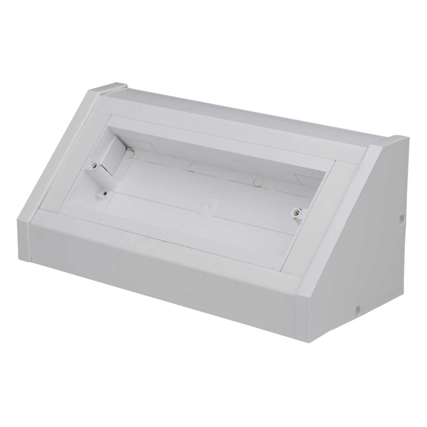 3 Gang Bench Trunking Unit White (Sold in 1's)
