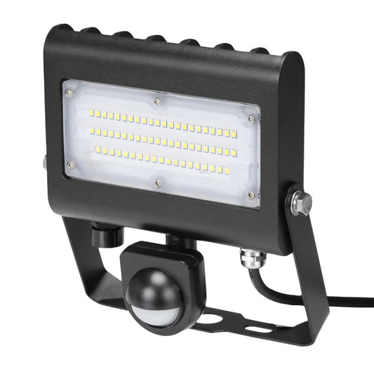Challenger 30W LED High Lumen Slimline Floodlight with PIR 5000K