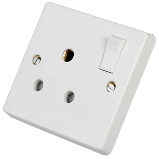 Crabtree 15A 1 Gang Single Shuttered Switched Socket White