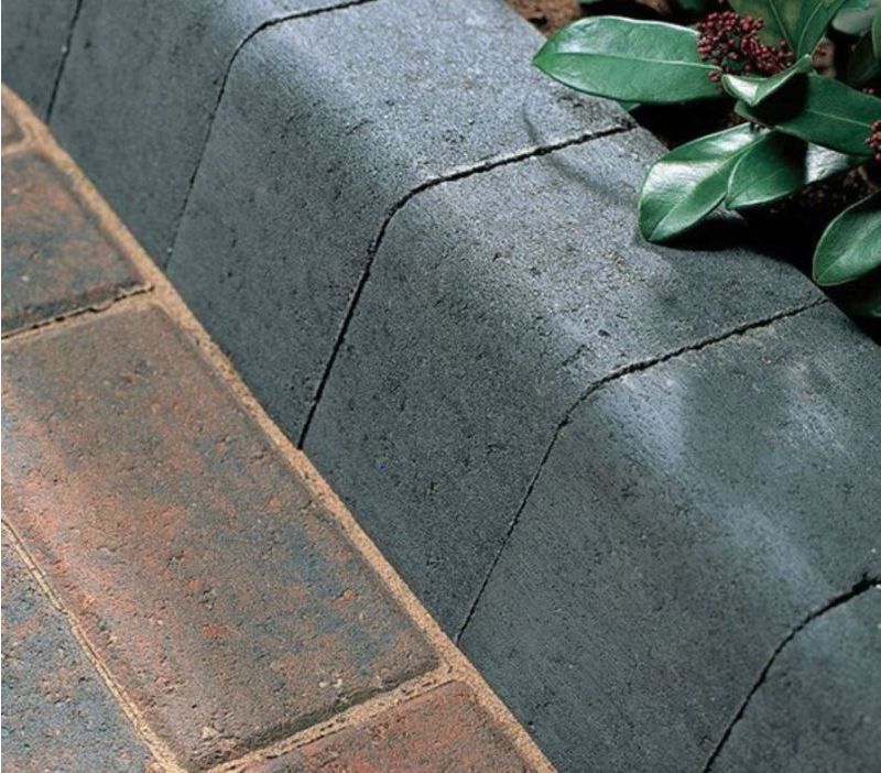 BRADSTONE LARGE KERB 200 x 100 x 125mm CHARCOAL 40275