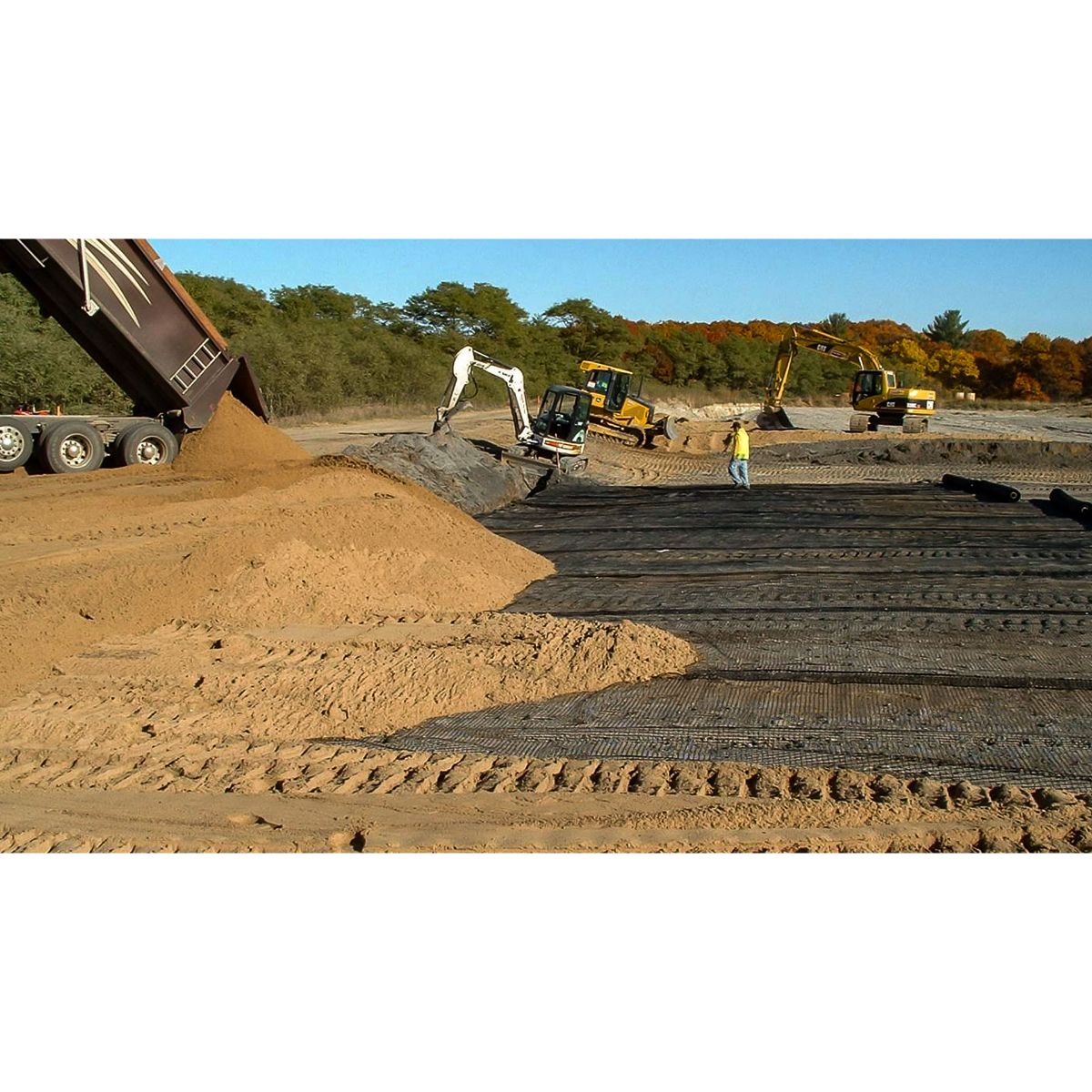 LOTRAK BIAXIAL GEOGRID 2020S 3.95 x 50m ROLL MGRID2020 395   50AA