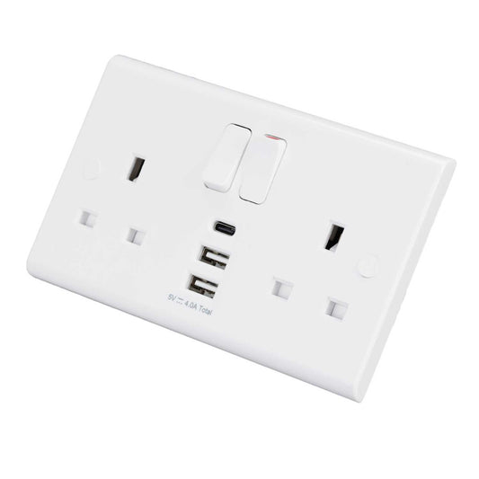 Deta 13A 2 Gang Switched Socket with 2 x Type A and 1 x Type C USB Outlets