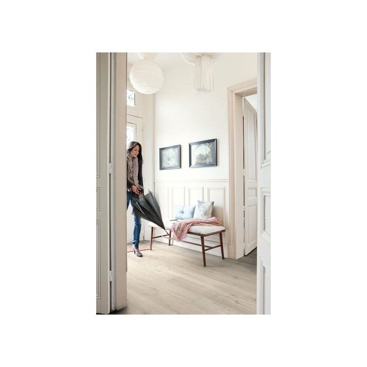 QUICKSTEP IMPRESSIVE 8mm 1.835m2 PER PACK SOFT OAK LIGHT IM1854