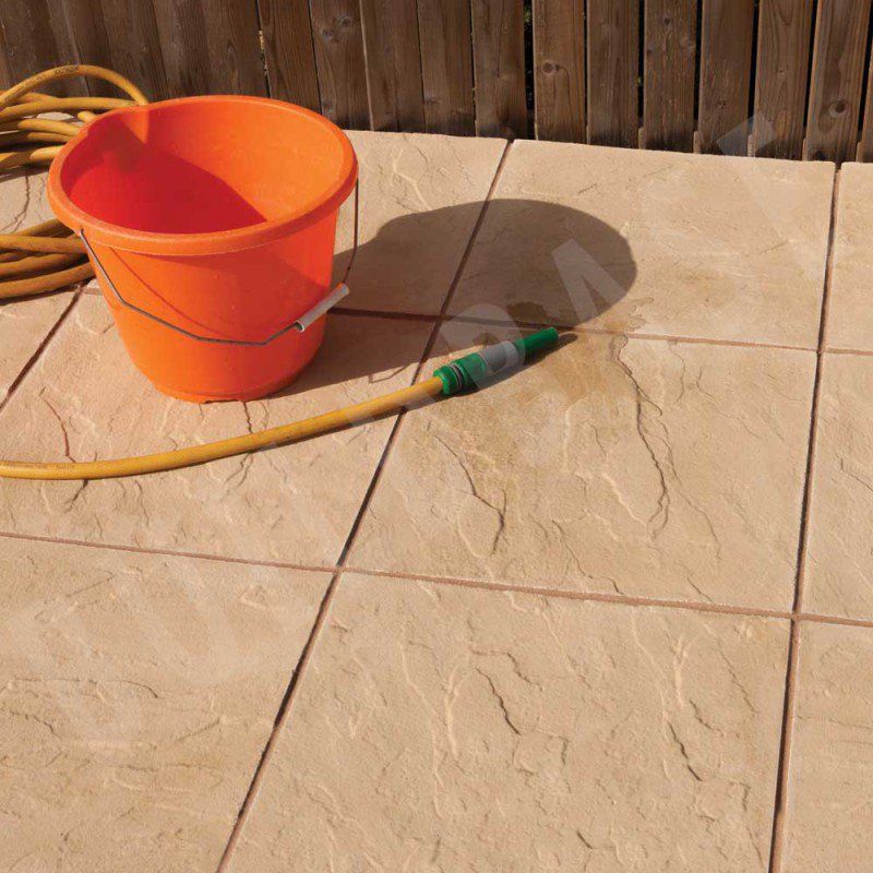 BRADSTONE PEAK RIVEN (UTILITY) PAVING 450 x 450 x 32mm BUFF 03636