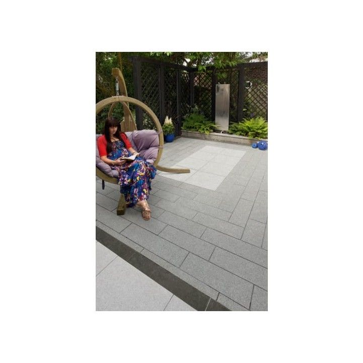 MARSHALLS GRANITE ECLIPSE 606 x 606 x 25mm DARK NS3755700