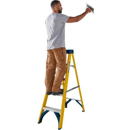 WERNER FIBREGLASS SWINGBACK STEPLADDER 5 TREAD 7160518