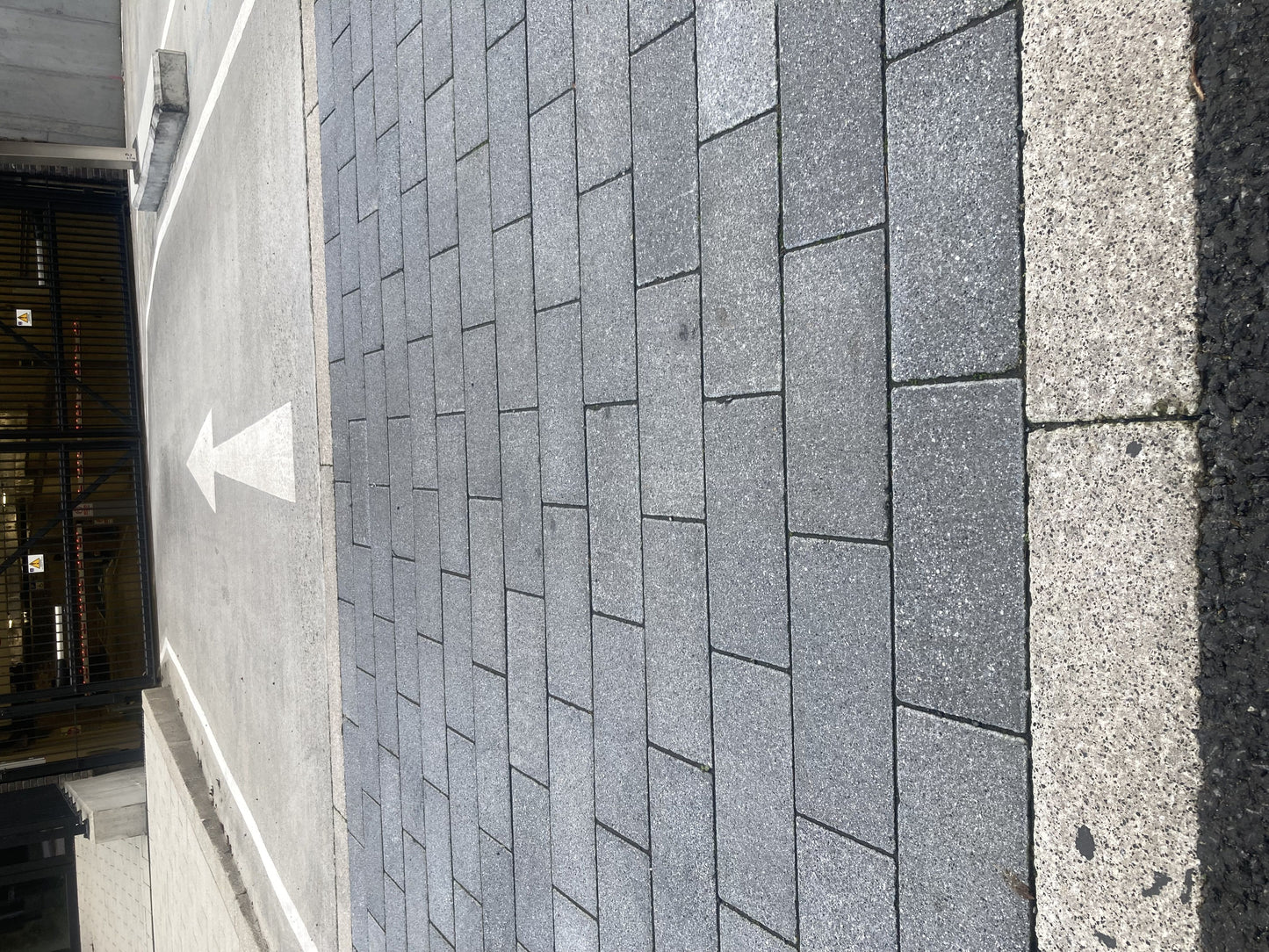 TOBERMORE FUSION EDGE 150 x 75 x 900mm SILVER TE15075G