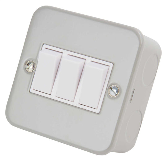 Schneider GET Exclusive 10A 3 Gang 2 Way Switch Metal Clad