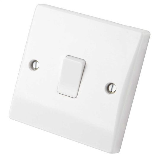 Schneider GET Ultimate 20A DP Switch with Flex Outlet