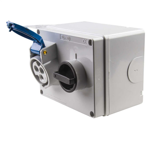 Ilme 16A 2P+E 230V Interlocked Switched Socket IP44