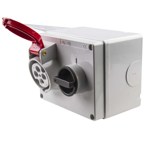 Ilme 16A 3P+E 415V Interlocked Switched Socket IP44