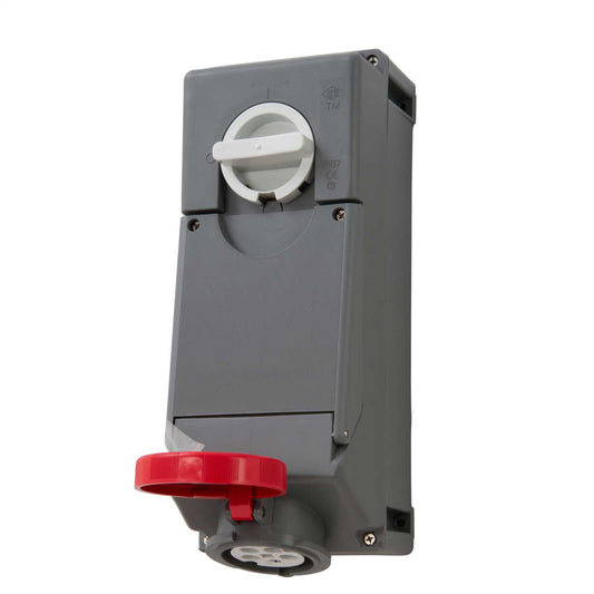 Ilme 32A 3P+N+E 415V Compact Interlocked Switched Socket IP67