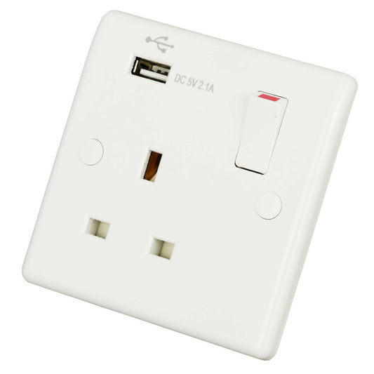 LGA Selectric 13A 1 Gang Switched Socket with USB Outlet