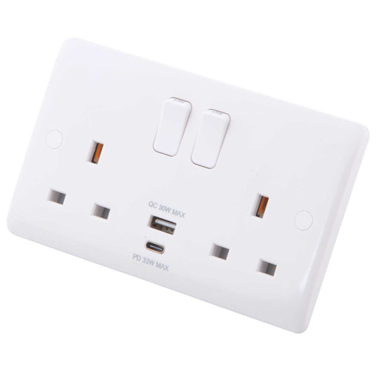 M2 Slimline 13A 2 Gang Switched Socket with 1 x Type A and 1 x Type C 4.8A USB Outlets White
